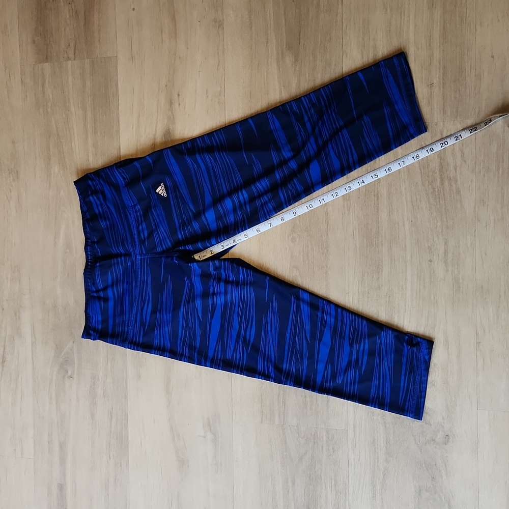 Adidas techfit crop leggings size Medium